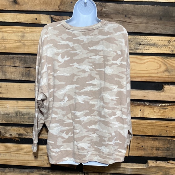 ATHLETA studio to street pullover sweatshirt in tan camo size 2X - Picture 8 of 11